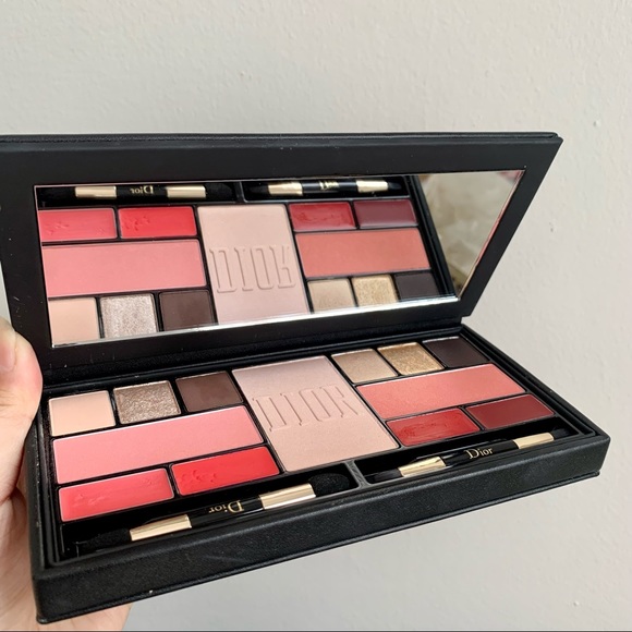 Dior Holiday Couture Collection Palette - Picture 2 of 9